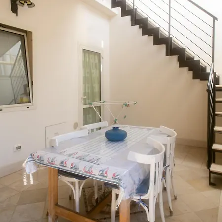 Dimora Grecale - Con Terrazza - Apartmán *
